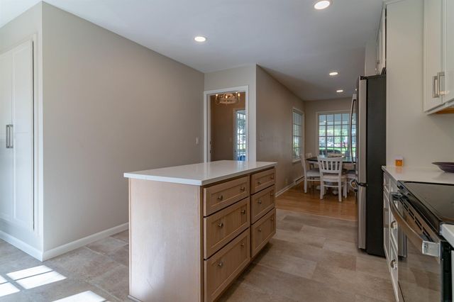 302 6th Street, Grundy Center, IA 50638