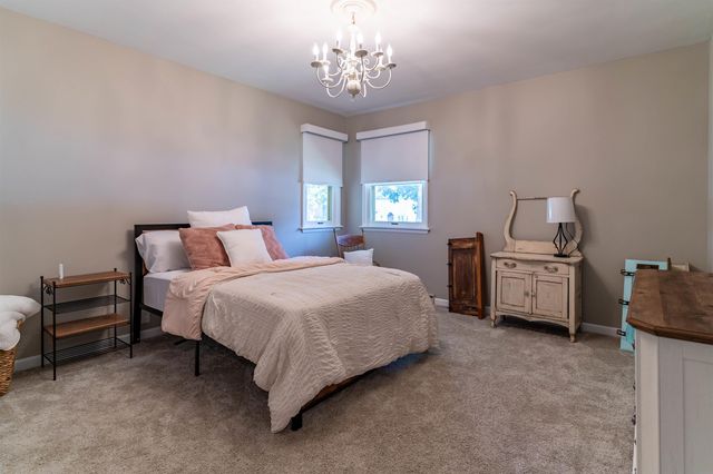 302 6th Street, Grundy Center, IA 50638