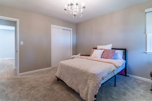 302 6th Street, Grundy Center, IA 50638