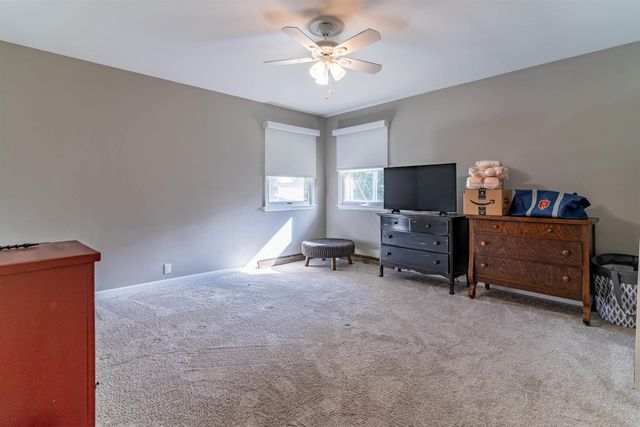 302 6th Street, Grundy Center, IA 50638