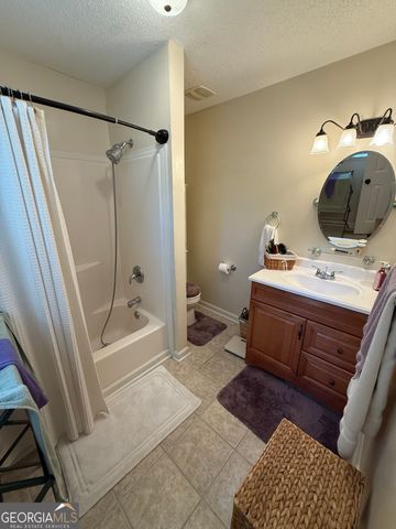 108 Atkinson Drive, Swainsboro, GA 30401