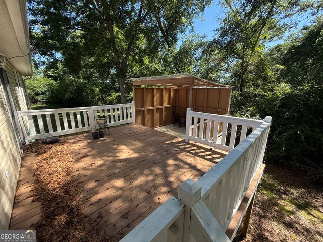 108 Atkinson Drive, Swainsboro, GA 30401