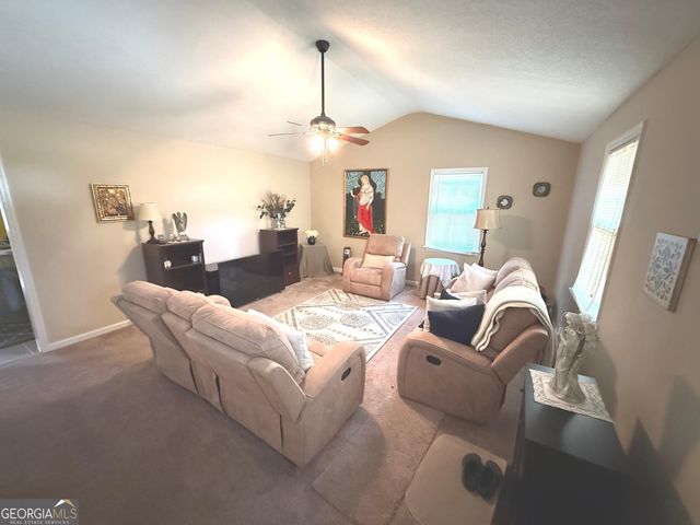 108 Atkinson Drive, Swainsboro, GA 30401