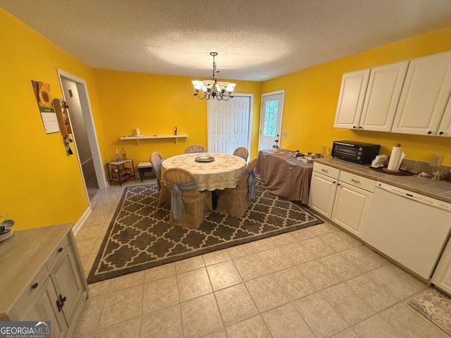 108 Atkinson Drive, Swainsboro, GA 30401