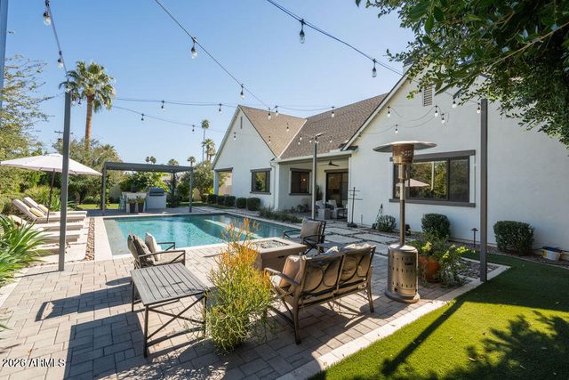 3226 E GLENROSA Avenue, Phoenix, AZ 85018