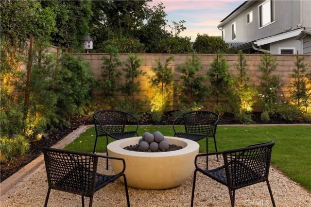 1806 Hummingbird Drive, Costa Mesa, CA 92626