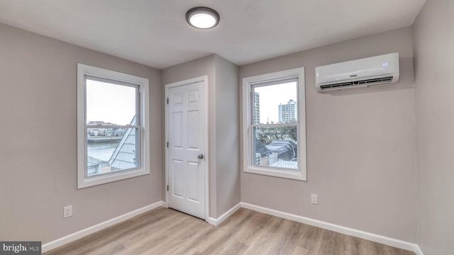 211 N SACRAMENTO AVE, Ventnor City, NJ 08406