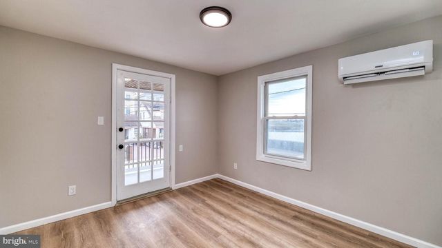 211 N SACRAMENTO AVE, Ventnor City, NJ 08406