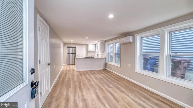 211 N SACRAMENTO AVE, Ventnor City, NJ 08406