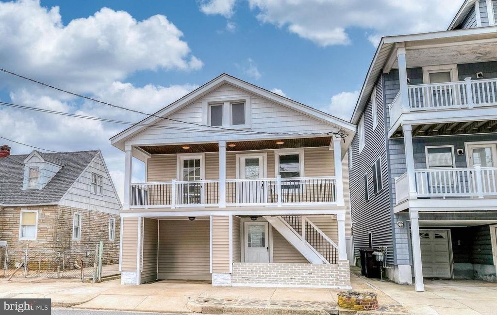 211 N SACRAMENTO AVE, Ventnor City, NJ 08406