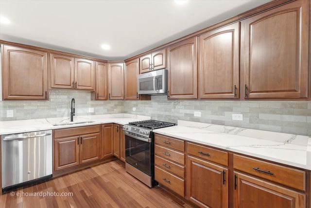 431 W Millers Road, Des Plaines, IL 60016