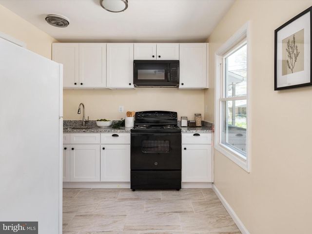 10-W SOUTHWAY, Greenbelt, MD 20770