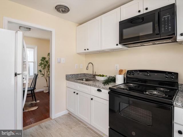 10-W SOUTHWAY, Greenbelt, MD 20770