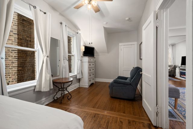 2253 W Giddings Street 1, Chicago, IL 60625