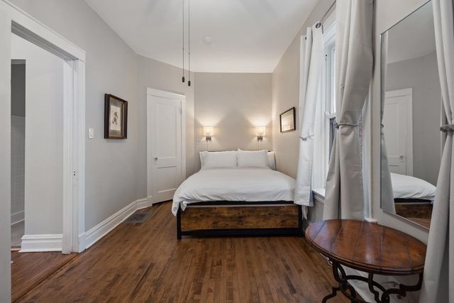 2253 W Giddings Street 1, Chicago, IL 60625