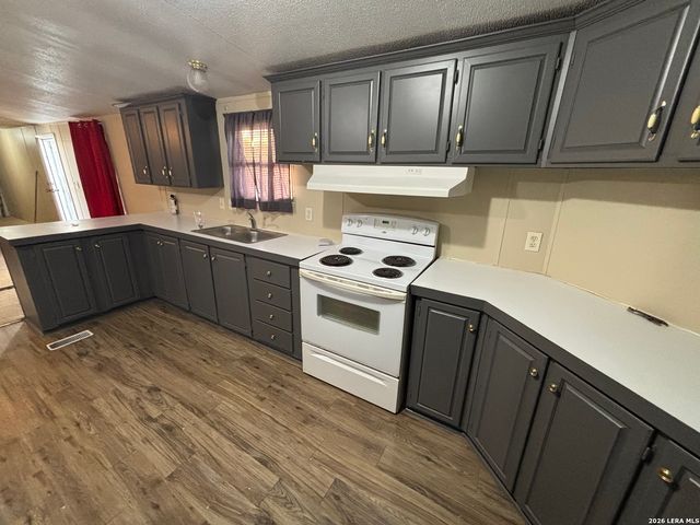 1140 Country Ln, Marion, TX 78124