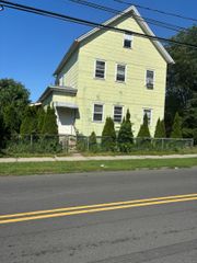 88 Oak Street 1st Floor, New Britain, CT 06051