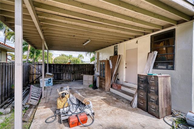 6550 SW 27th St, Miami, FL 33155