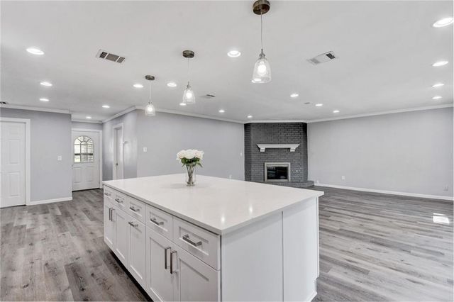 11007 Ptarmigan DR, Austin, TX 78758