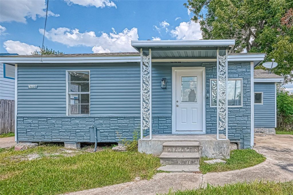 6715 Victoria Street, Houston, TX 77020