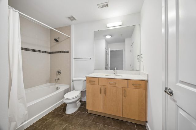 5925 Almeda Road 11606, Houston, TX 77004