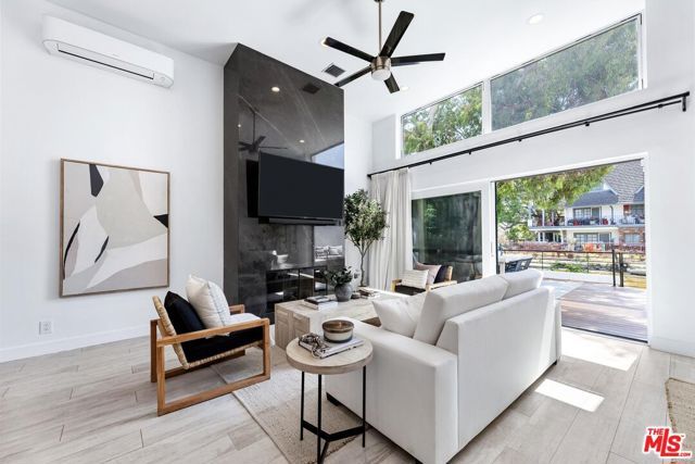 2331 Eastern Canal, Venice (los Angeles), CA 90291