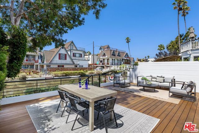 2331 Eastern Canal, Venice (los Angeles), CA 90291