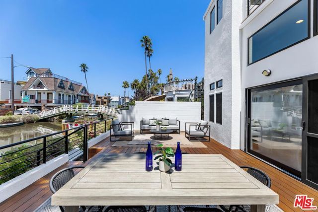 2331 Eastern Canal, Venice (los Angeles), CA 90291