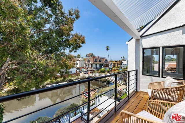 2331 Eastern Canal, Venice (los Angeles), CA 90291