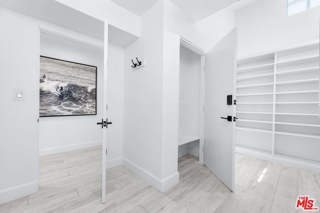 2331 Eastern Canal, Venice (los Angeles), CA 90291