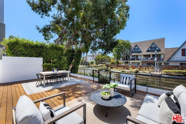2331 Eastern Canal, Venice (los Angeles), CA 90291
