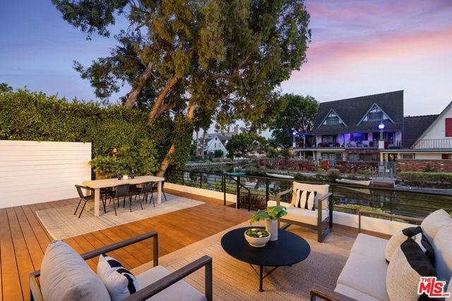 2331 Eastern Canal, Venice (los Angeles), CA 90291