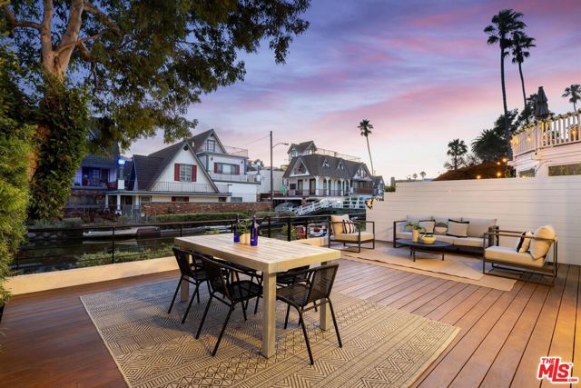2331 Eastern Canal, Venice (los Angeles), CA 90291