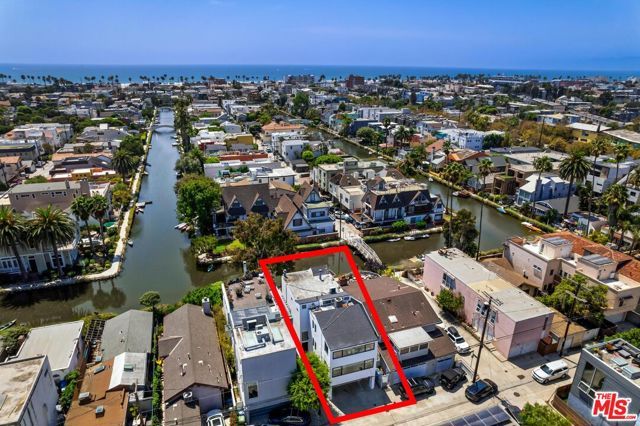2331 Eastern Canal, Venice (los Angeles), CA 90291