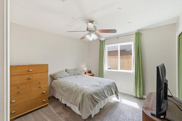 5559 E Truman Avenue, Fresno, CA 93727