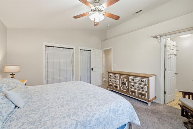5559 E Truman Avenue, Fresno, CA 93727