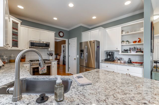 35 S Links Drive, Ringgold, GA 30736