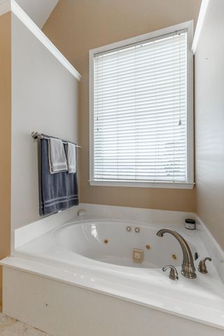 35 S Links Drive, Ringgold, GA 30736