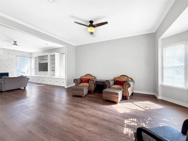2569 Lands End Drive, Carrollton, TX 75006