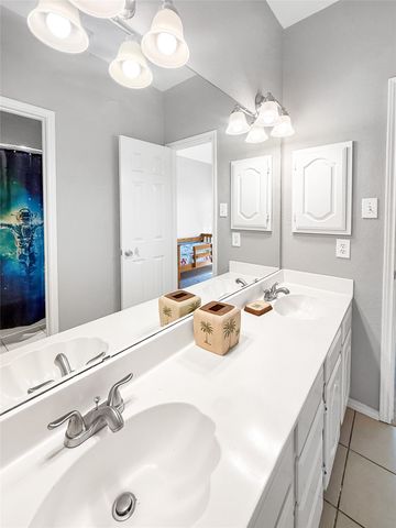 2569 Lands End Drive, Carrollton, TX 75006