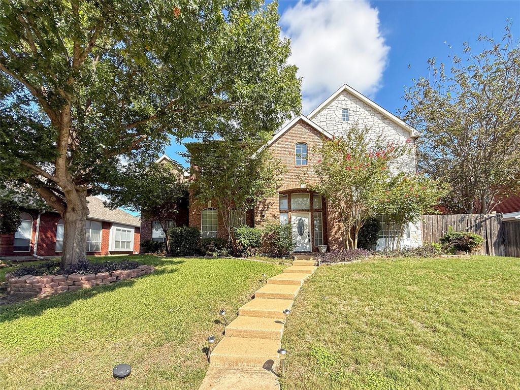 2569 Lands End Drive, Carrollton, TX 75006
