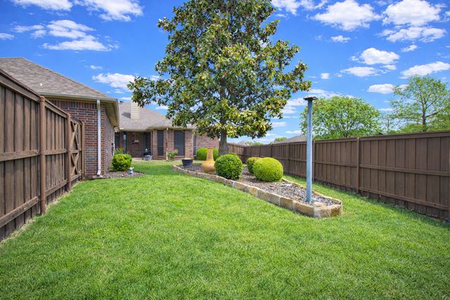 7504 Saddleridge Drive, Dallas, TX 75249