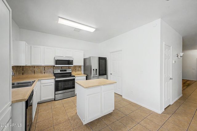 3210 S 64TH Avenue, Phoenix, AZ 85043