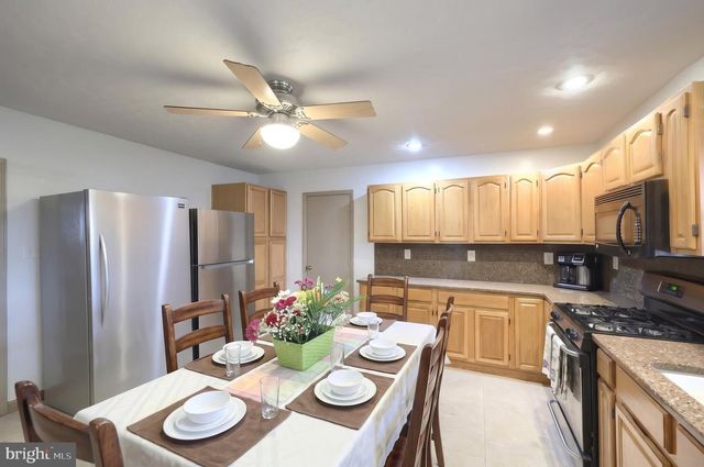 22 N 4TH ST, Mc Sherrystown, PA 17344