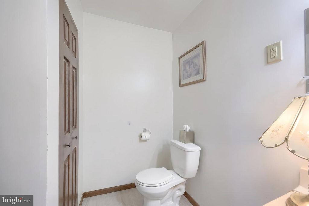 Image 19 of property listing at 22 N 4TH ST, Mc Sherrystown, PA 17344