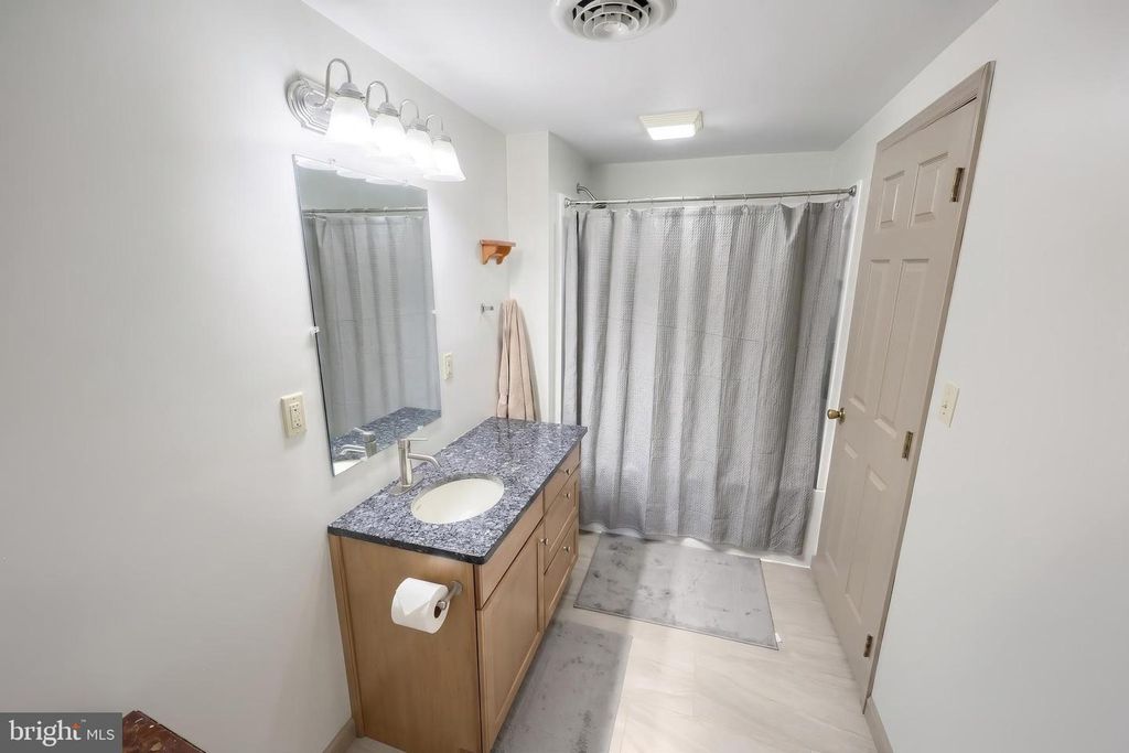 Image 26 of property listing at 22 N 4TH ST, Mc Sherrystown, PA 17344