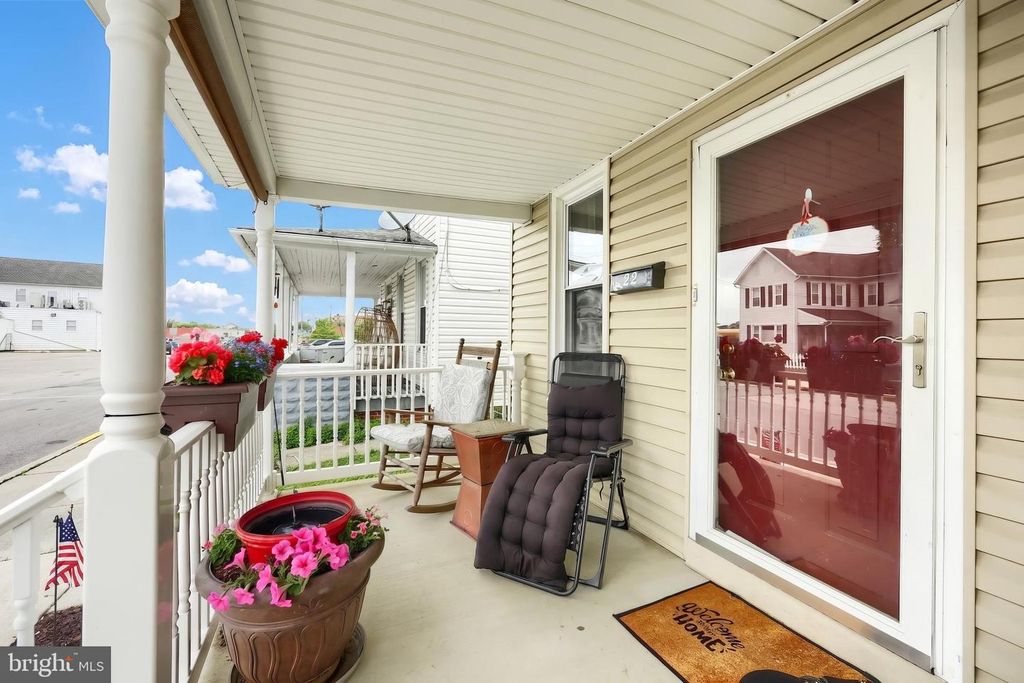 Image 7 of property listing at 22 N 4TH ST, Mc Sherrystown, PA 17344