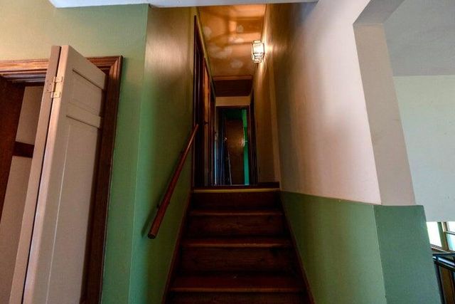 1752 Greenview Street, Valparaiso, IN 46383