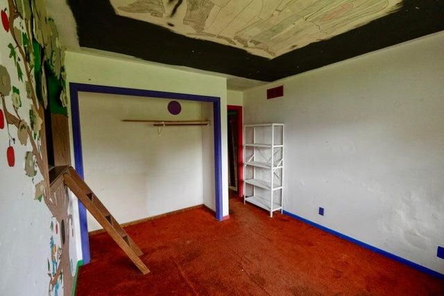 1752 Greenview Street, Valparaiso, IN 46383