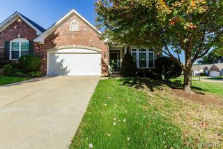 54 Eagle Cove, St Charles, MO 63303